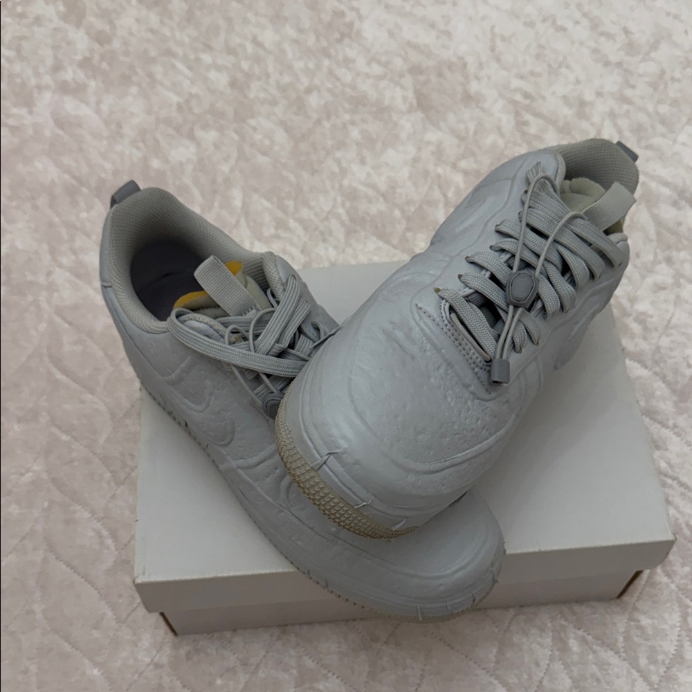 Nike Light Gray Sneakers